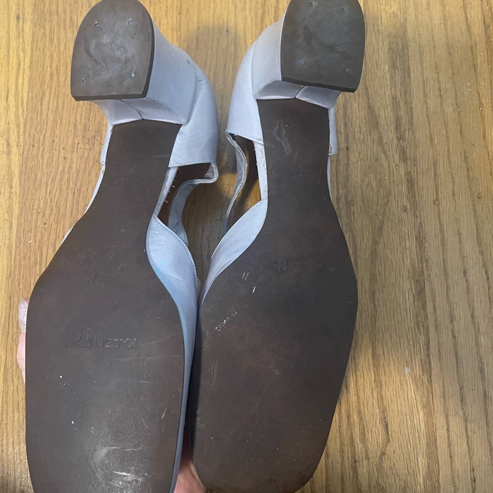 Women's T-Strap Block Heel Pumps in Light Gray - Picture 5 of 7